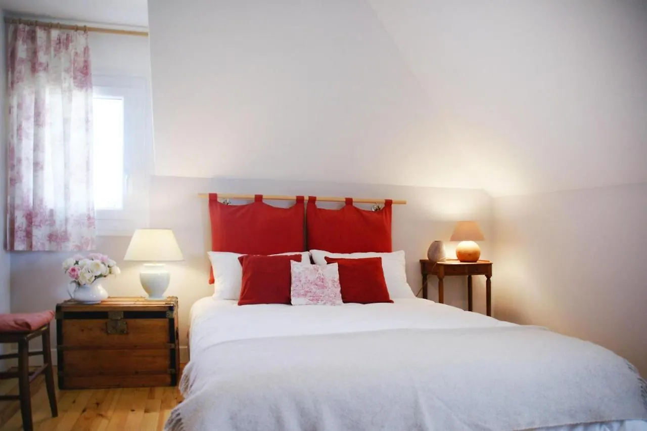 Holiday Home Near Village Centre And Beach Plougasnou
