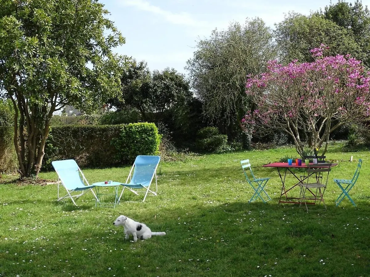 Holiday Home Near Village Centre And Beach Plougasnou