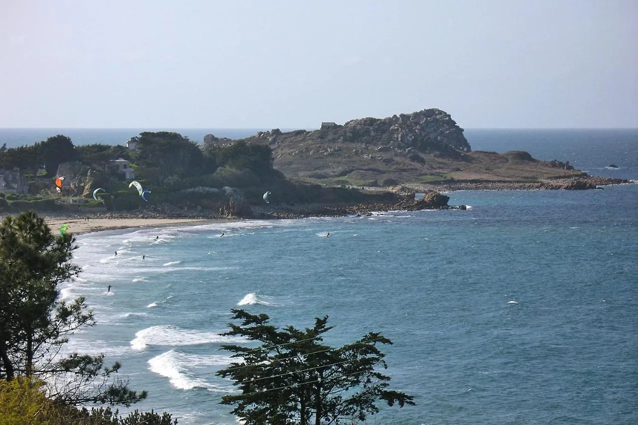 Holiday Home Near Village Centre And Beach Plougasnou