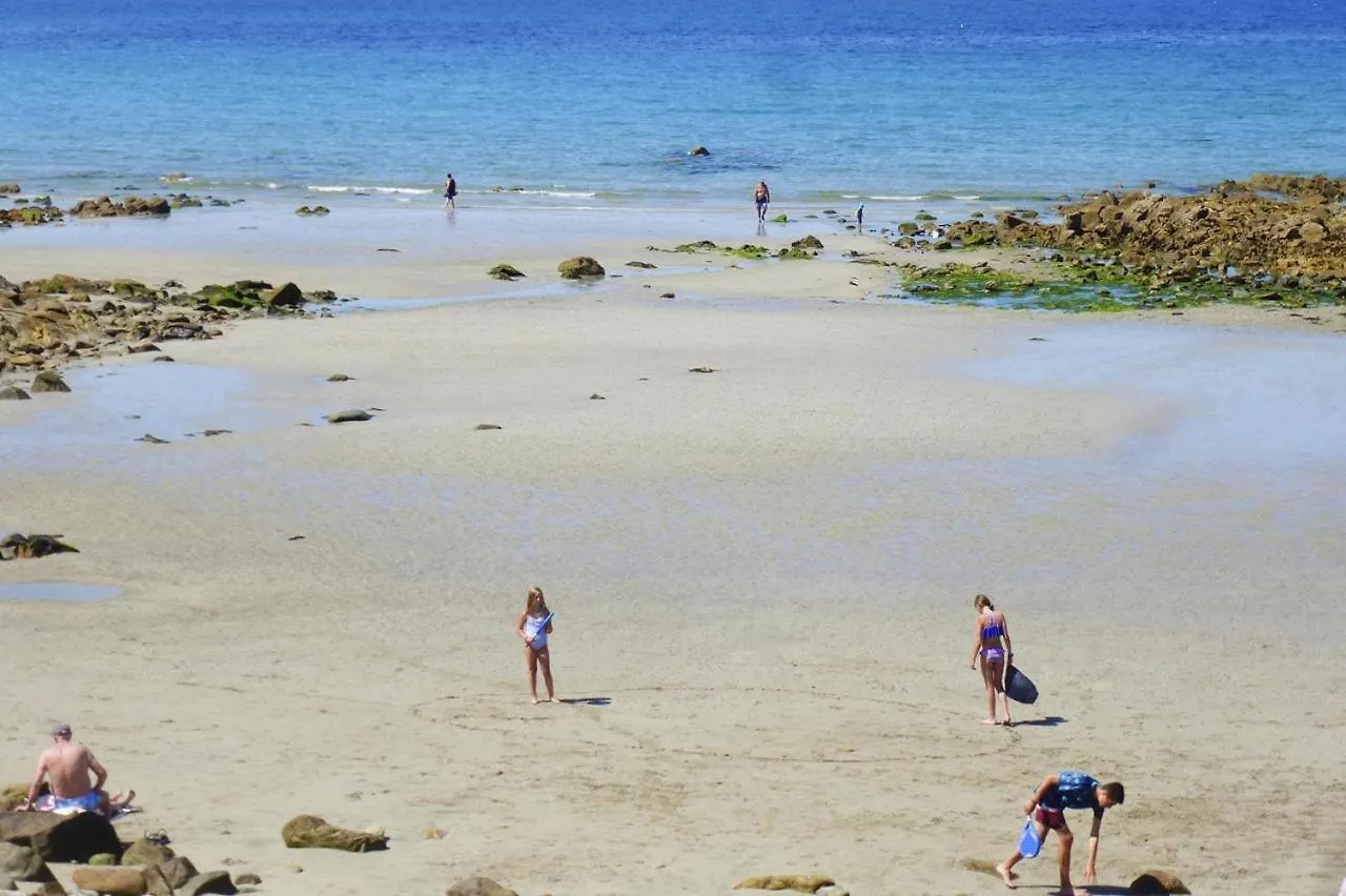 Holiday Home Near Village Centre And Beach Plougasnou 0*,
