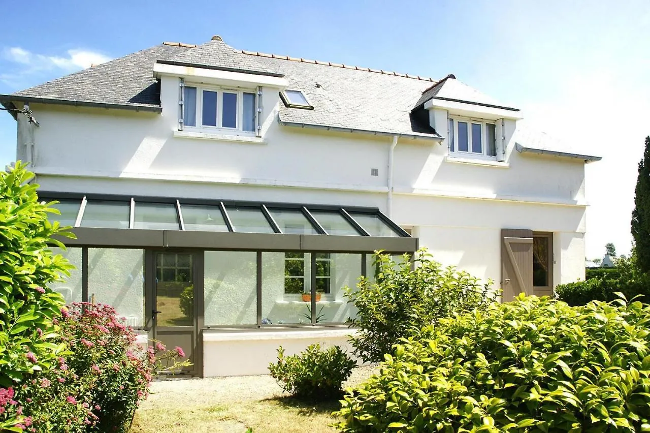 Holiday Home Near Village Centre And Beach Plougasnou