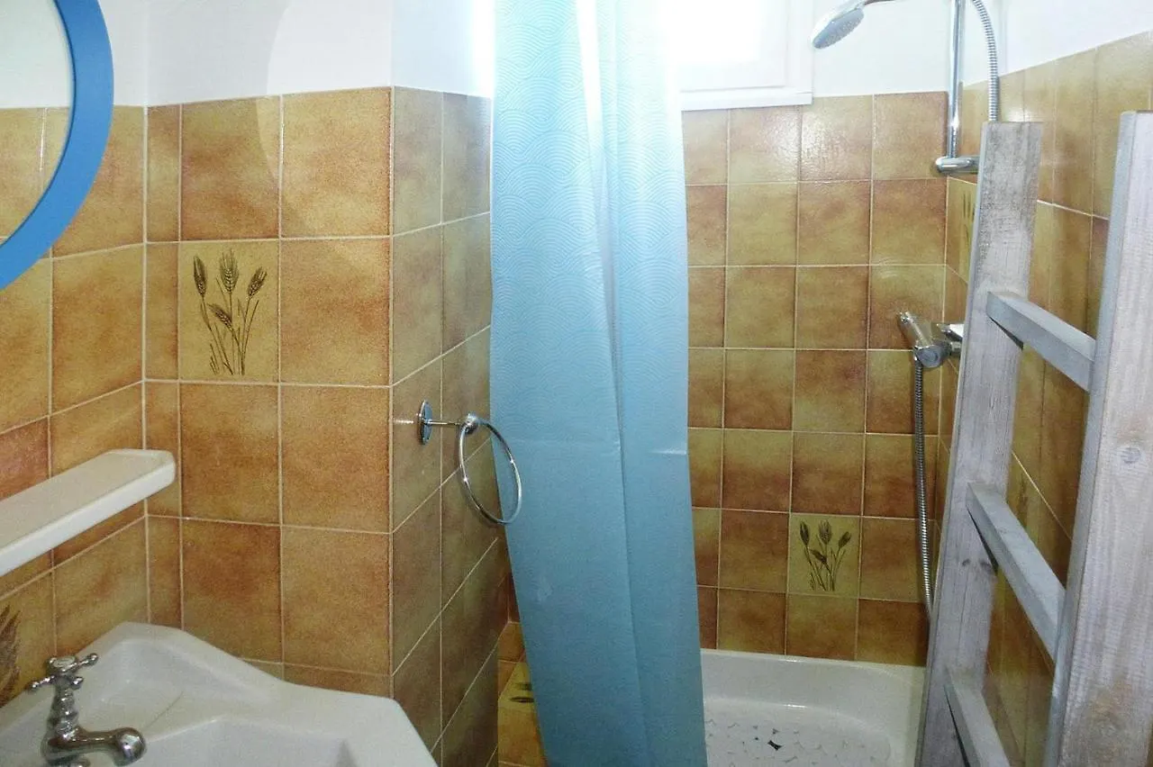 Holiday Home Near Village Centre And Beach Plougasnou