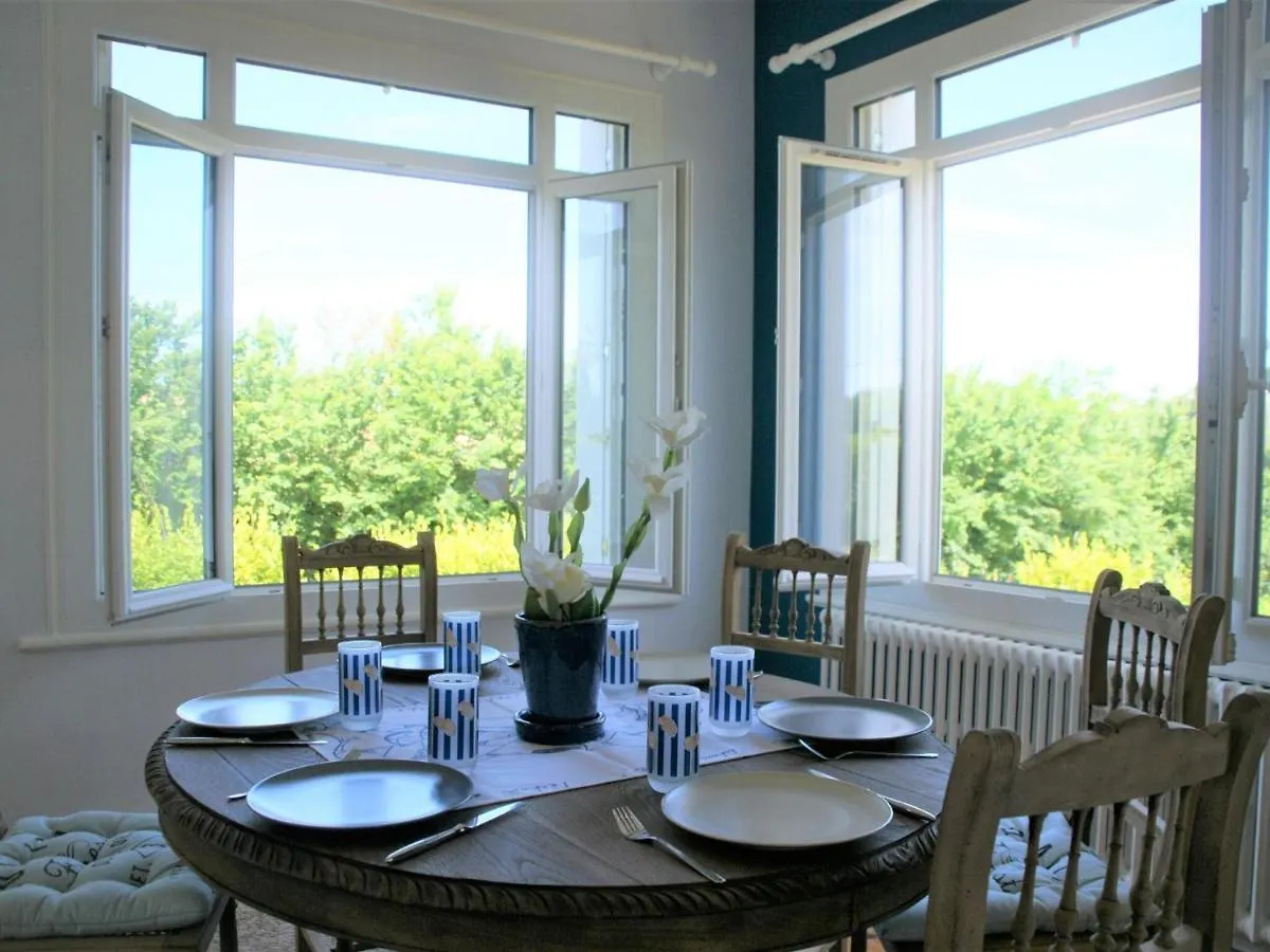 Holiday Home Near Village Centre And Beach Plougasnou